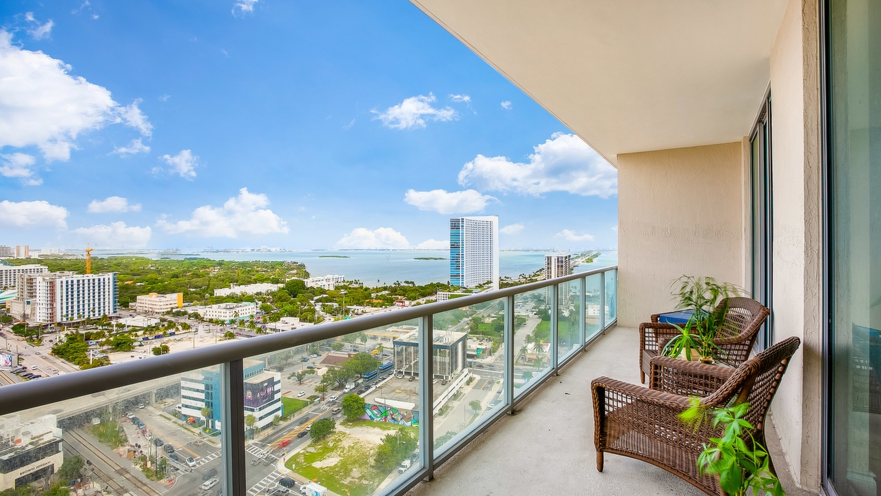 2-Midtown-H2302-04