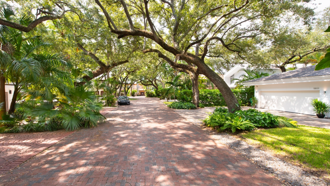 1801-Micanopy-Ave-02