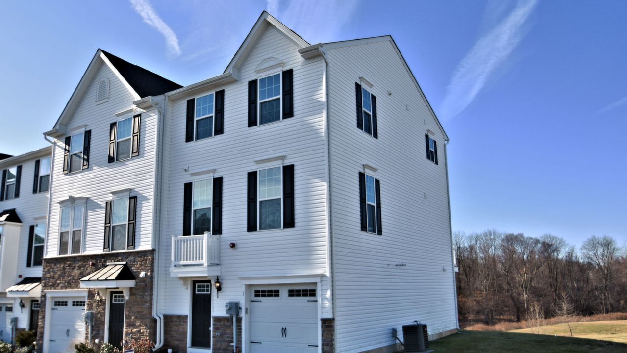 1 Twomey Ct, Wyncote, PA, 19095 Scene 1