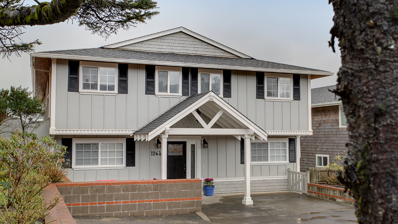 1216 Pacific St.,, Cannon Beach, OR, 97110 Scene 1