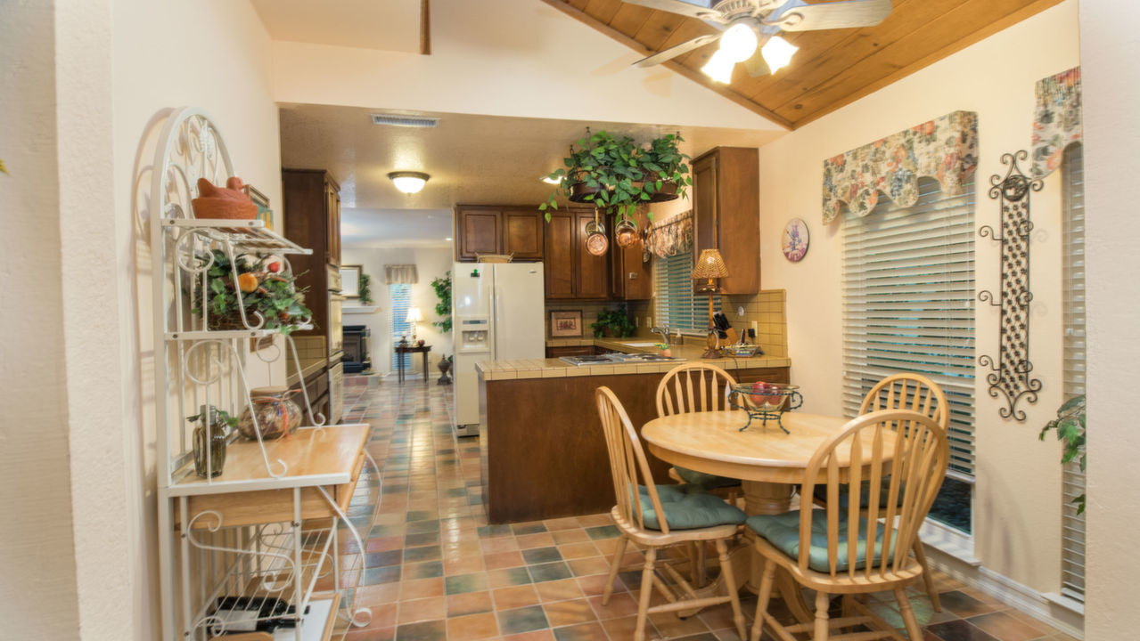 Kitchen & Nook