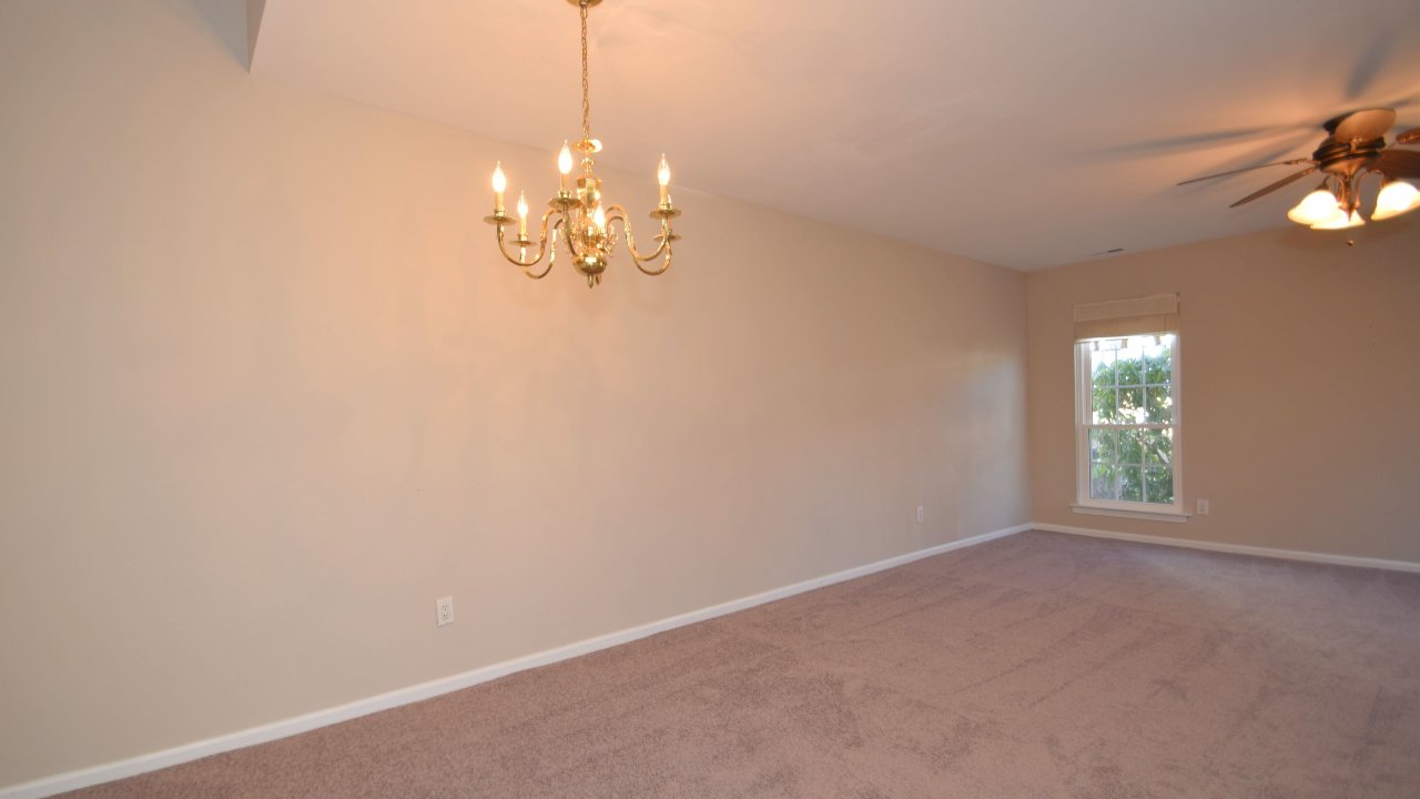 15 Banbury Ct, Holland, PA, 18966 Scene 3