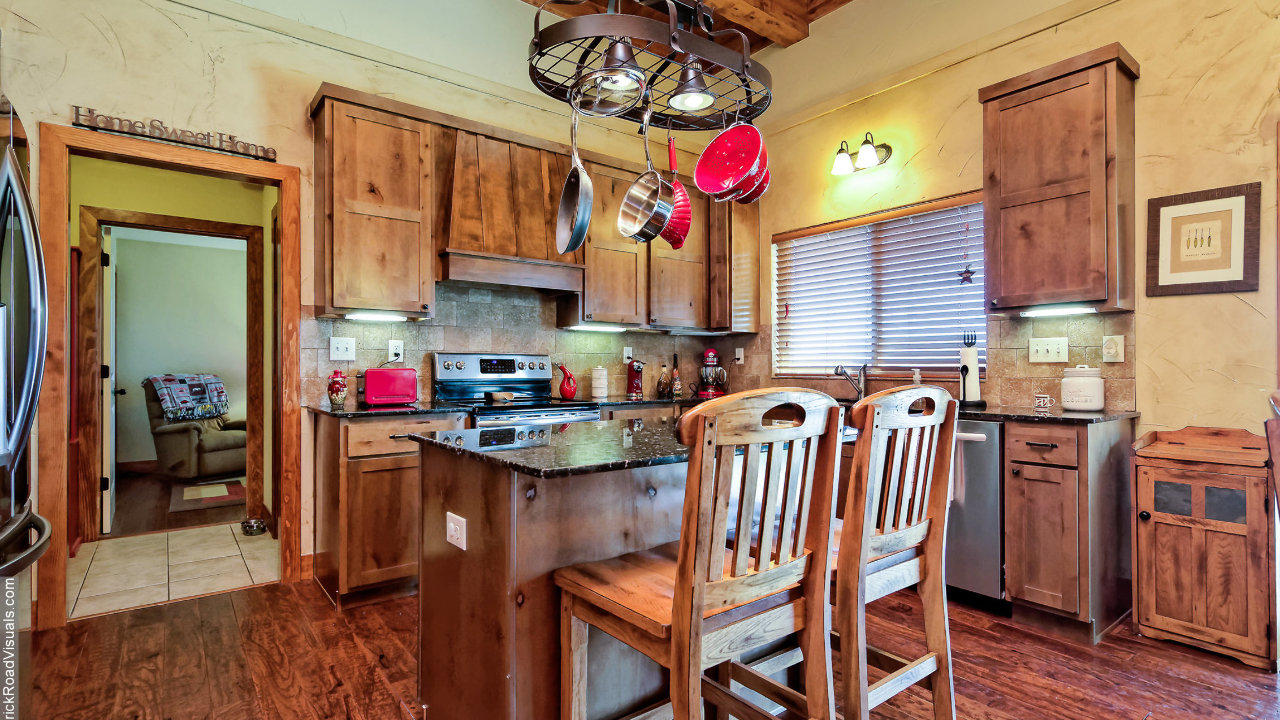 6107 SW Osage Street, Bentonville, AR, 72712 Scene 3