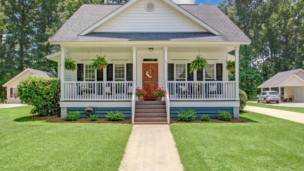 35 Cottage Court