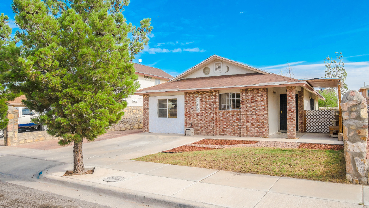 12033 Braveheart Ave., El Paso, TX, 79936 Scene 1