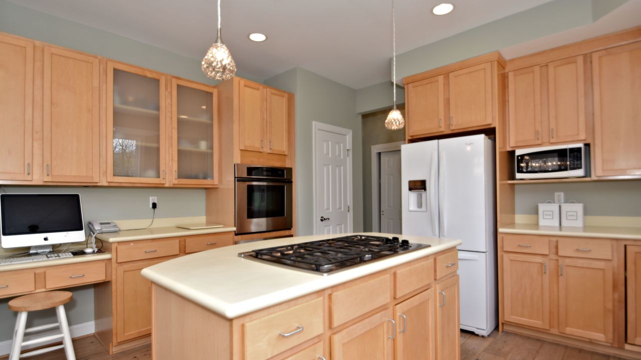 8518 Parkwood Ln, Philadelphia, PA, 19128 Scene 3