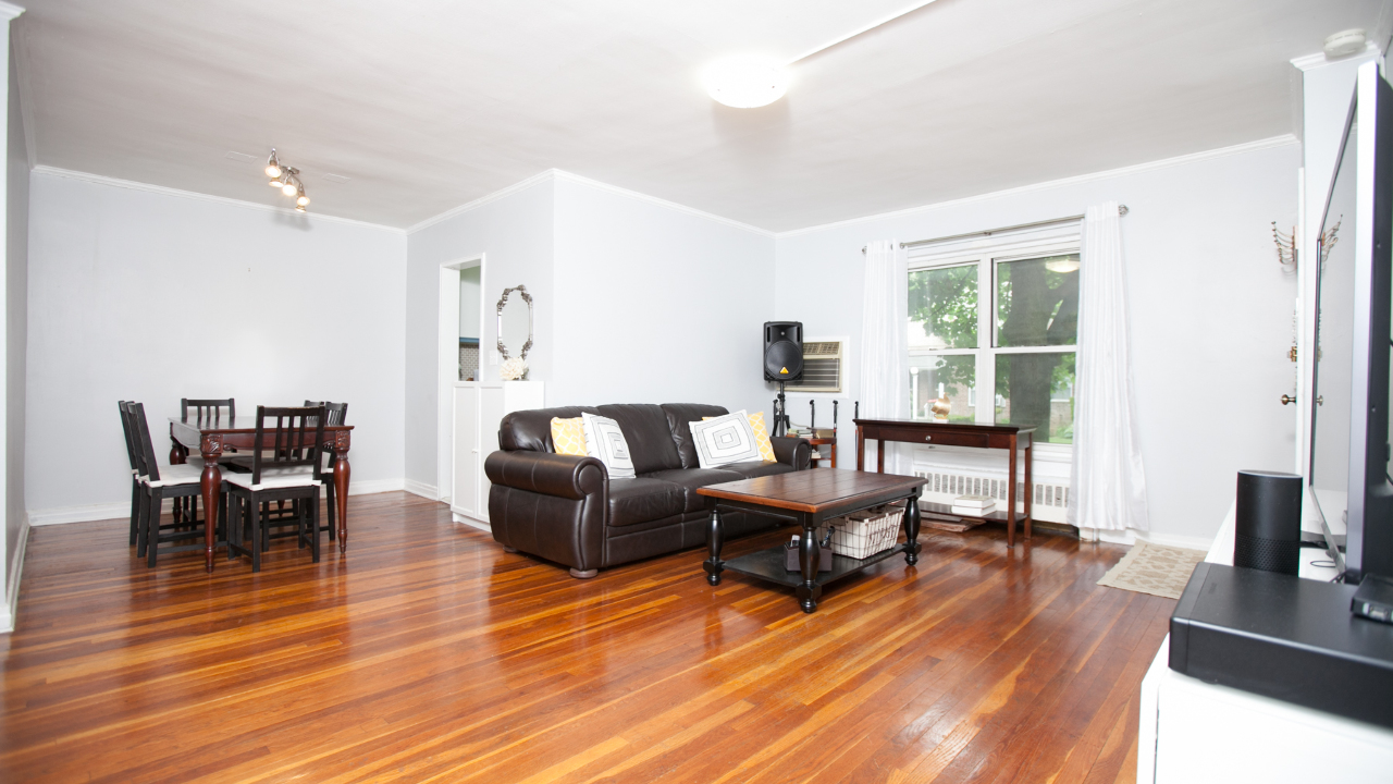 196-27 Dunton Ave, 1C, Holliswood, NY, 11423 Scene 2