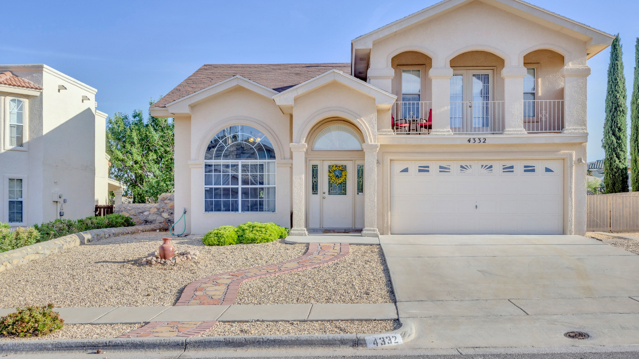 4332 John B Oblinger, El Paso, TX, 79934 Scene 1