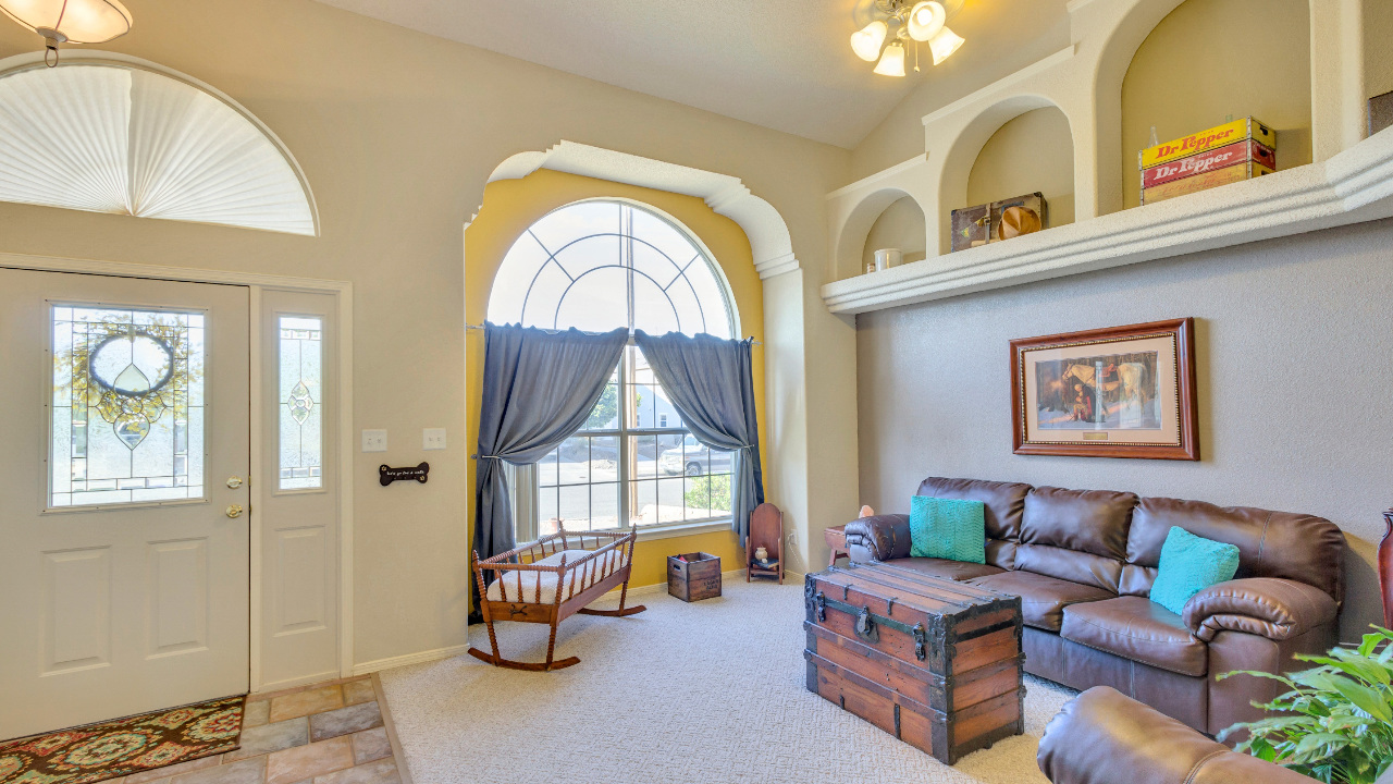 4332 John B Oblinger, El Paso, TX, 79934 Scene 2