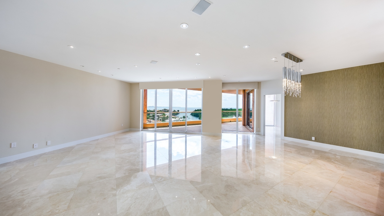 Gables-Club-Twr-I-#9E-03