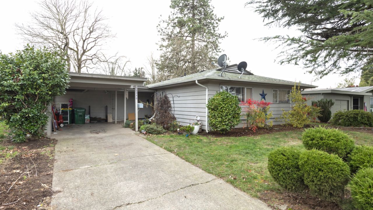 12350 SW 14th St, Beaverton, OR, 97008 Scene 1