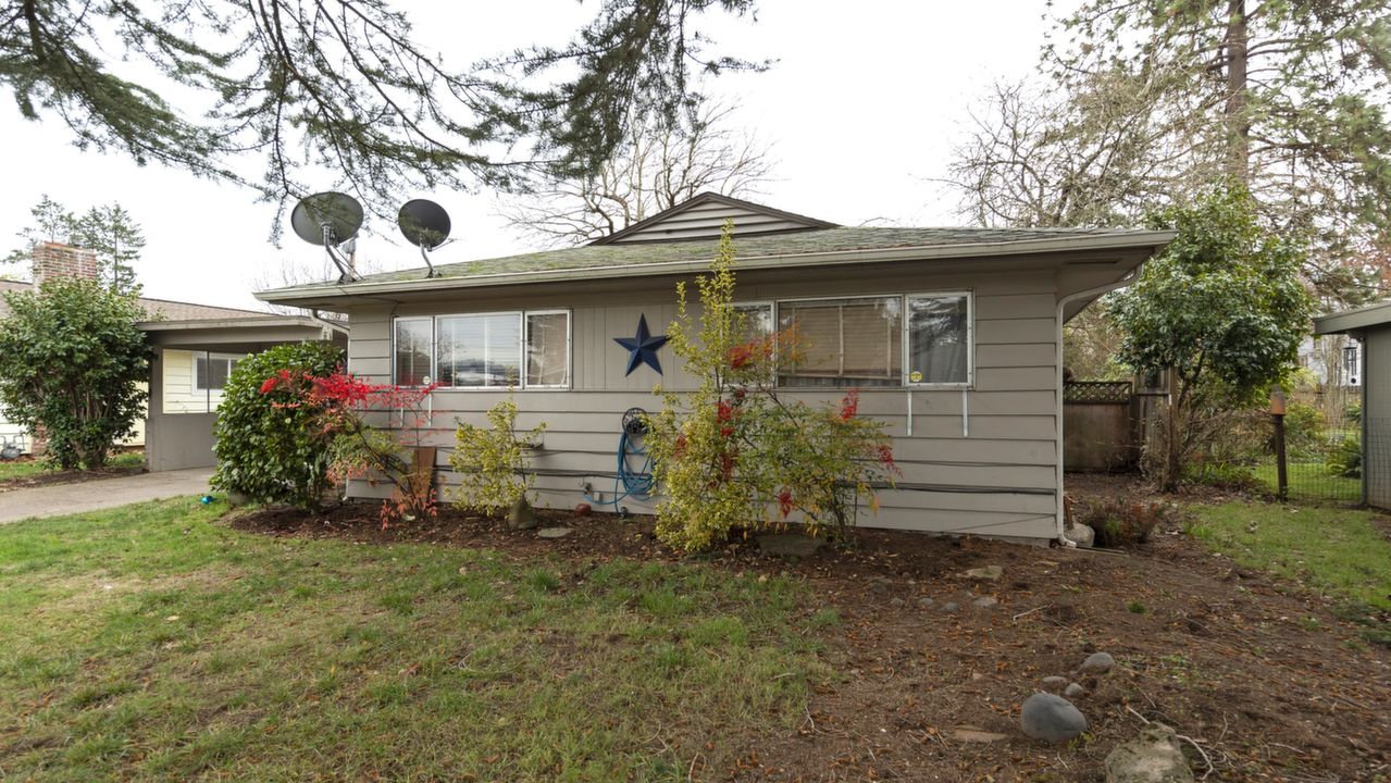 12350 SW 14th St, Beaverton, OR, 97008 Scene 4