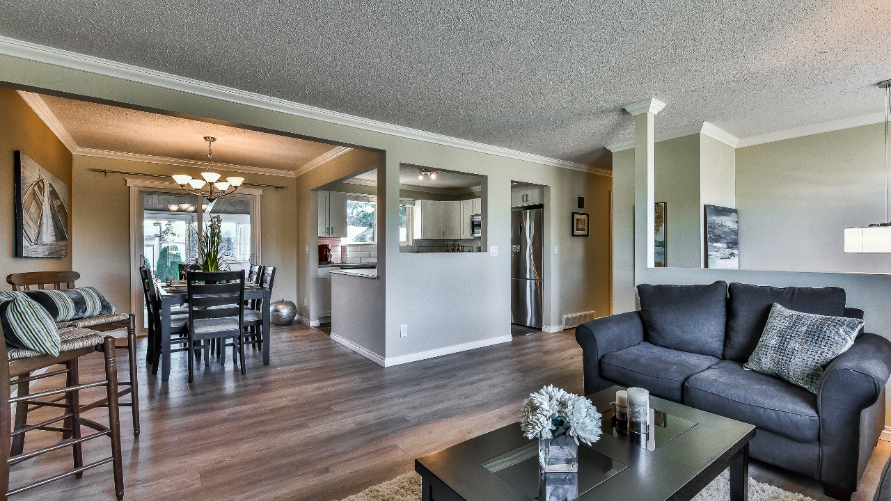 3244 Clearbrook Rd, Abbotsford, BC, V2T 4N7 Scene 4