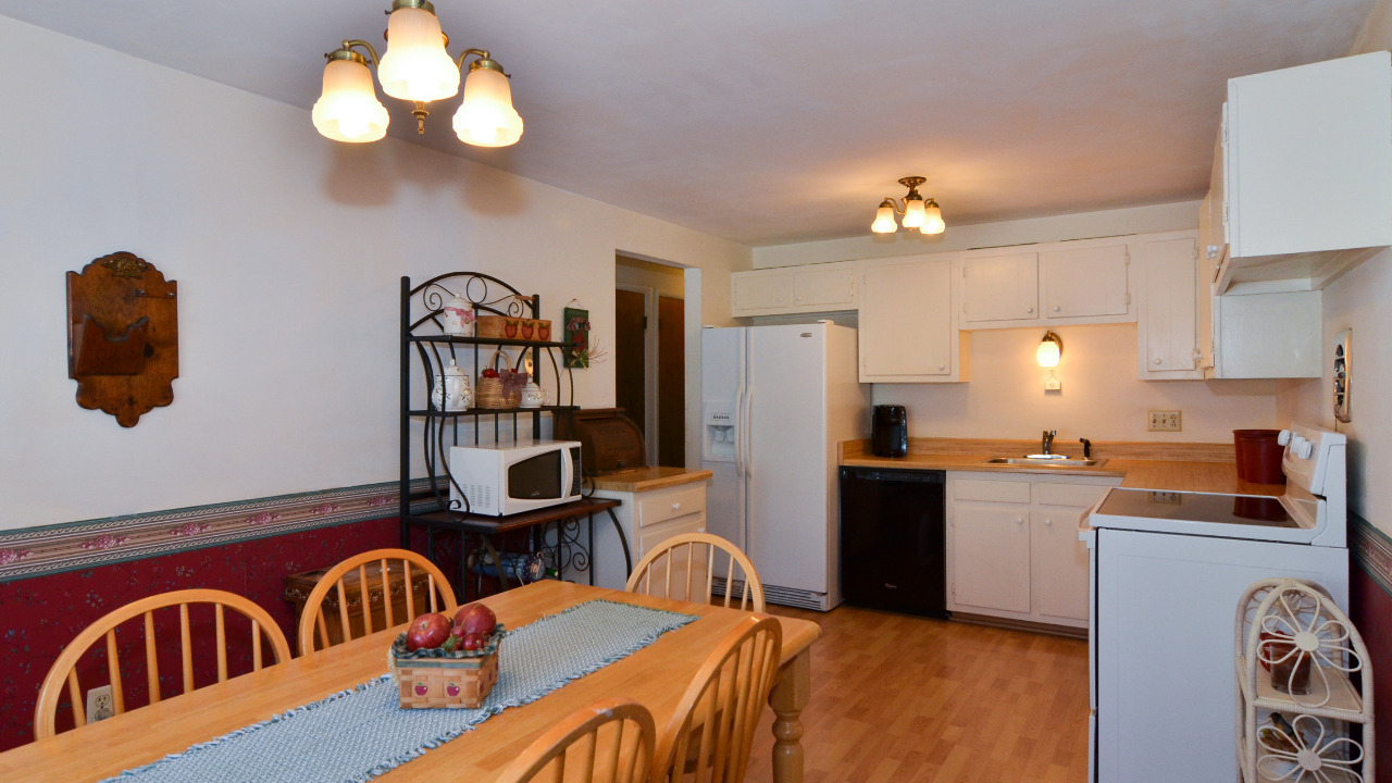 Breakfast Nook Kitchen