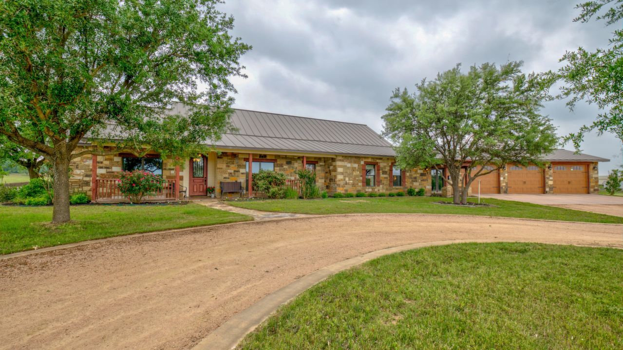 605 CR 121, Marble Falls, TX, 78654 Scene 1