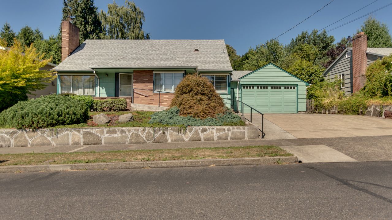 4005 SE Henderson St.,, Portland, OR, 97202 Scene 1