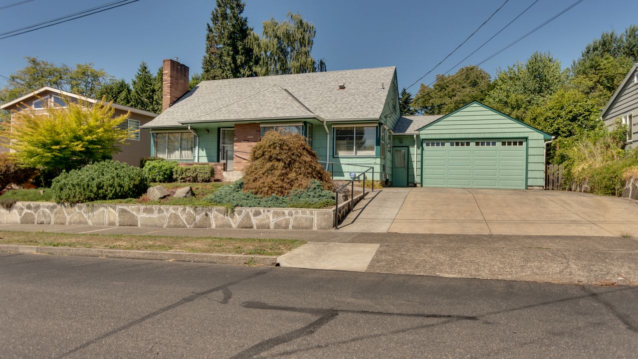 4005 SE Henderson St.,, Portland, OR, 97202 Scene 2