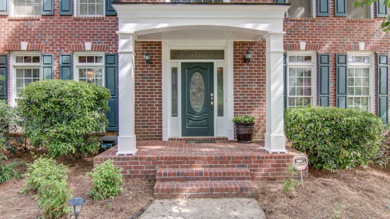 Covered Front Entrance 