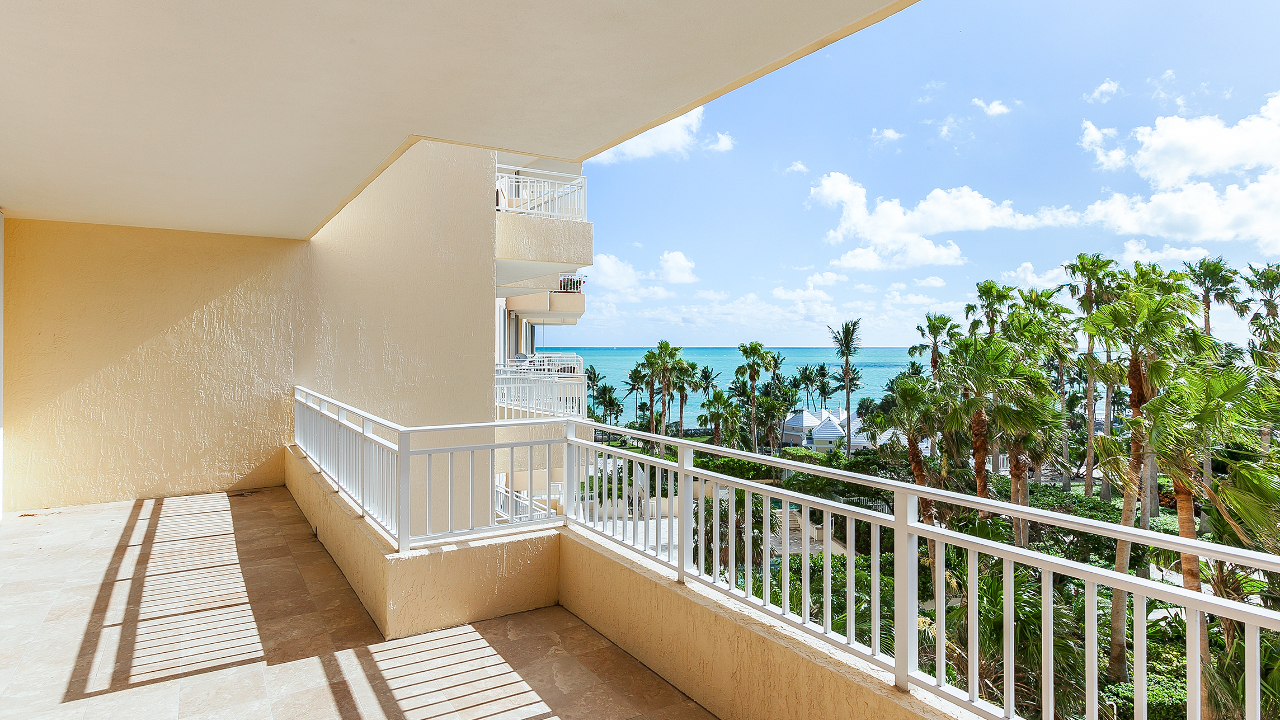Ocean-Tower-Two-#506-04