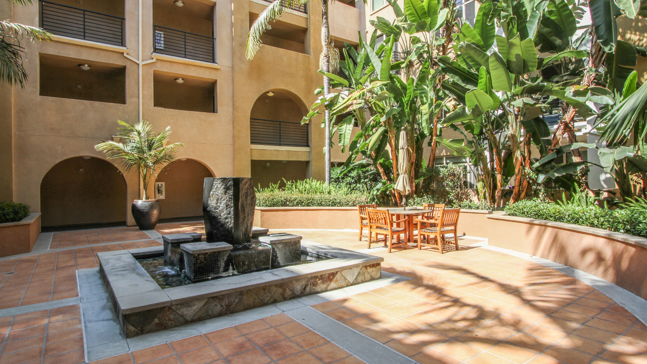 VRBO #845024, San Diego, CA, 92108 Scene 3