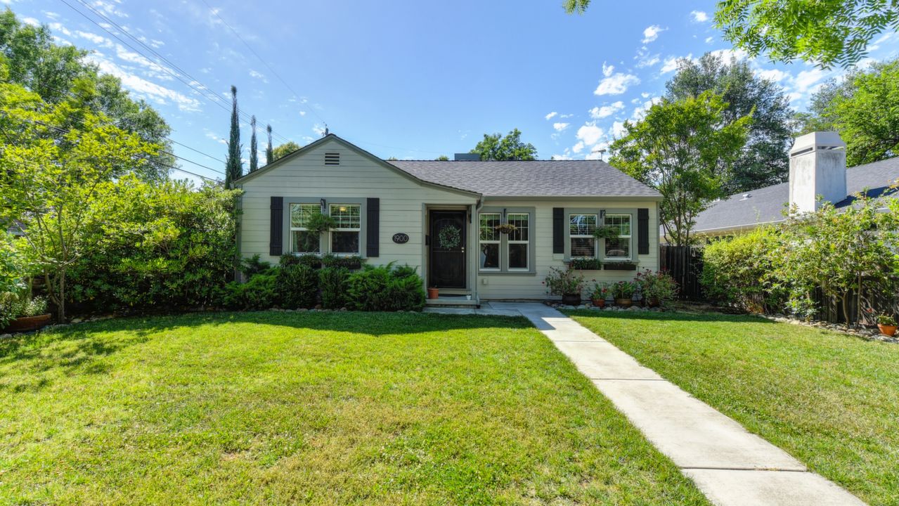 1900 52nd Street, Sacramento, CA, 95819 Scene 2