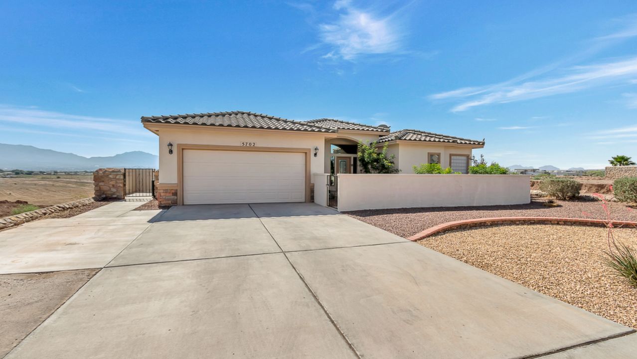 5702 Britain Dr, Santa Teresa, NM, 88008 Scene 2