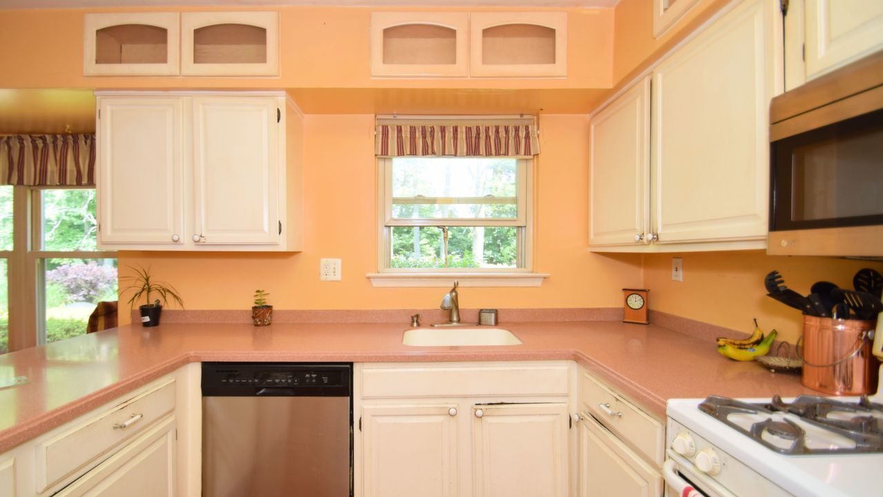 115 Canterbury Ln, Lansdale, PA, 19446 Scene 3