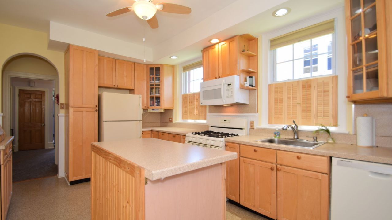 448 Linden Ave, Glenside, PA, 19038 Scene 3