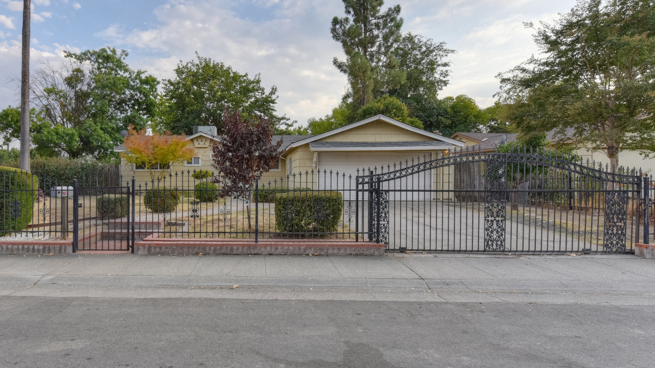 7421 Candlewood Way, Sacramento, CA, 95822 Scene 1