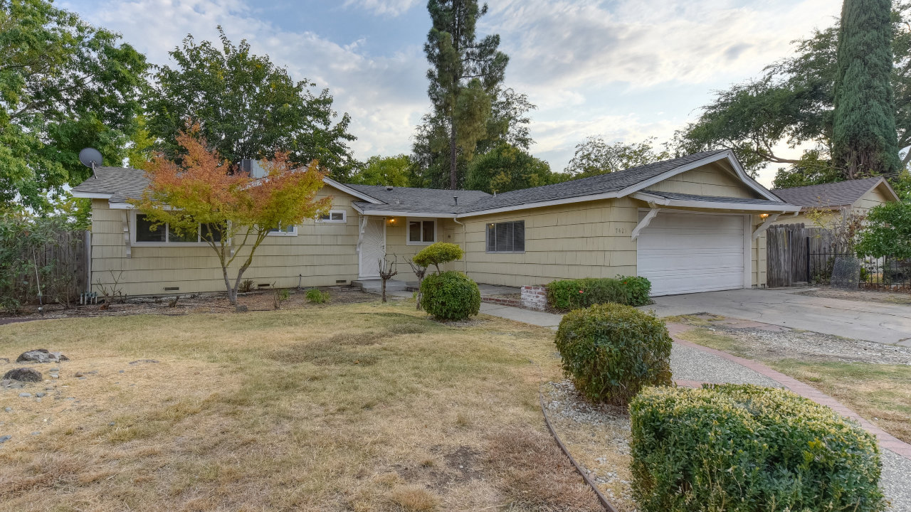 7421 Candlewood Way, Sacramento, CA, 95822 Scene 4