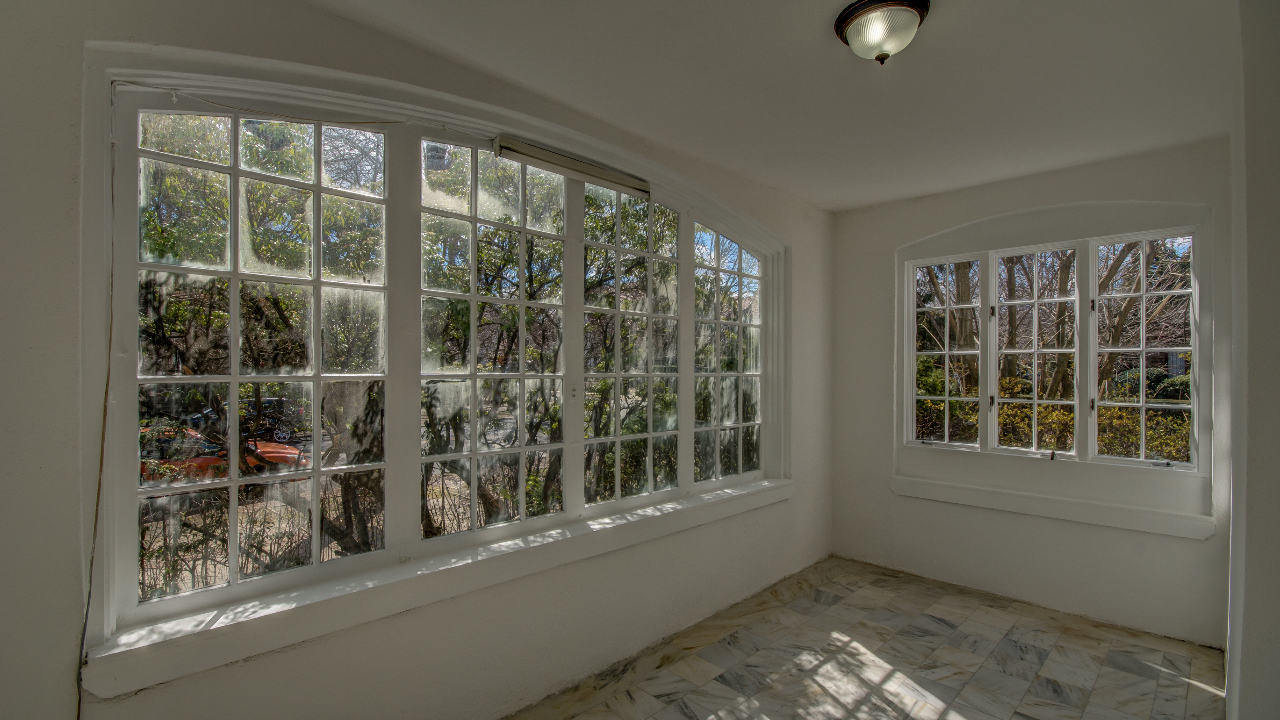 81 Ascan Avenue, Forest Hills, NY, 11375 Scene 4