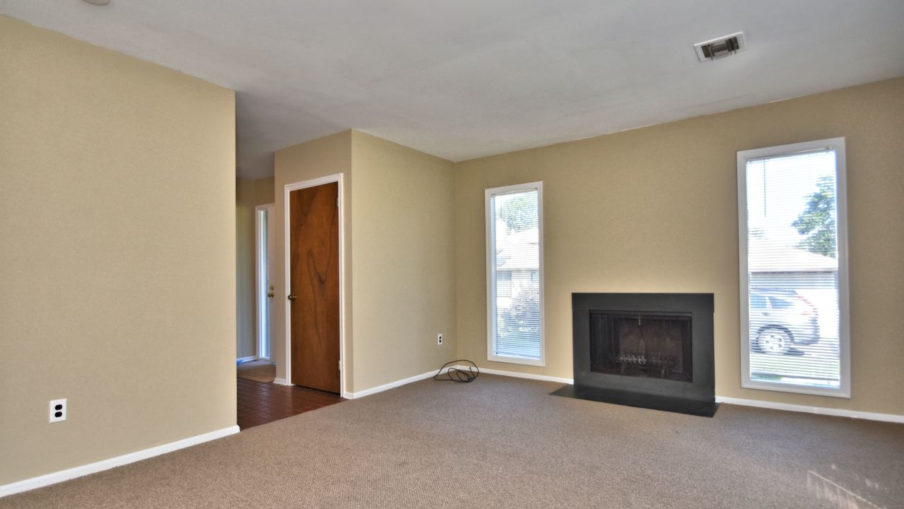 77 Queen Cir, Chalfont, PA, 18914 Scene 2