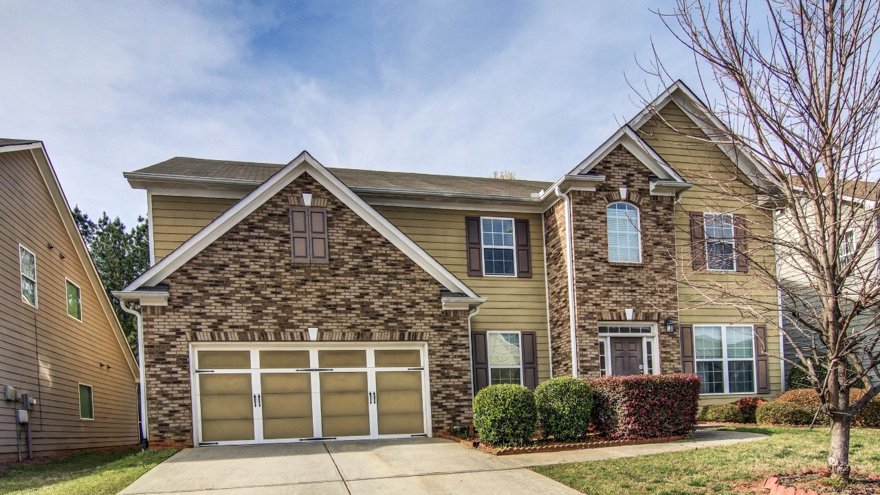 3233 Bridge Walk Drive