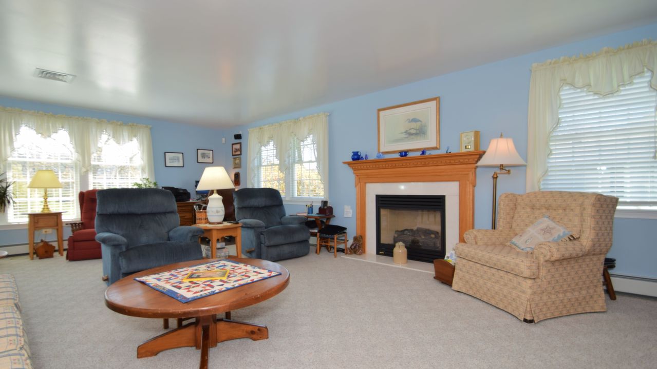 2360 Heather Ln, Gilbertsville, PA, 19525 Scene 3