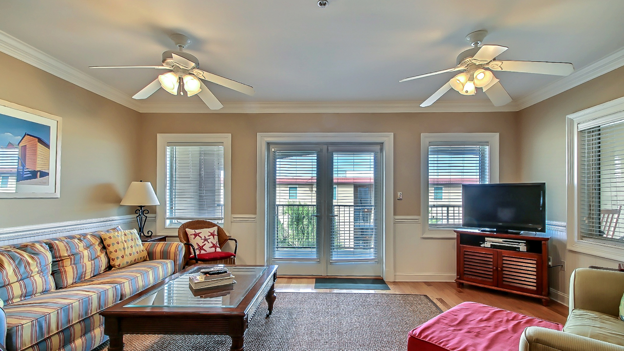 Family Tides, Tybee Island, GA, 31328 Scene 1