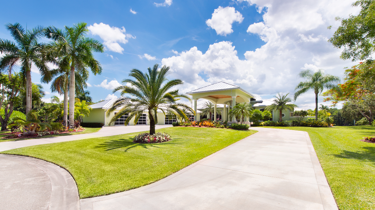 3450-Stallion-Lane-01