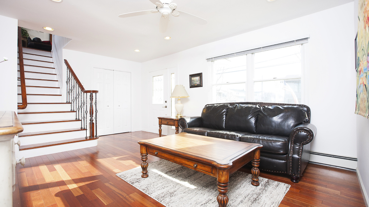 28 Florence Avenue, Freeport, NY, 11520 Scene 2