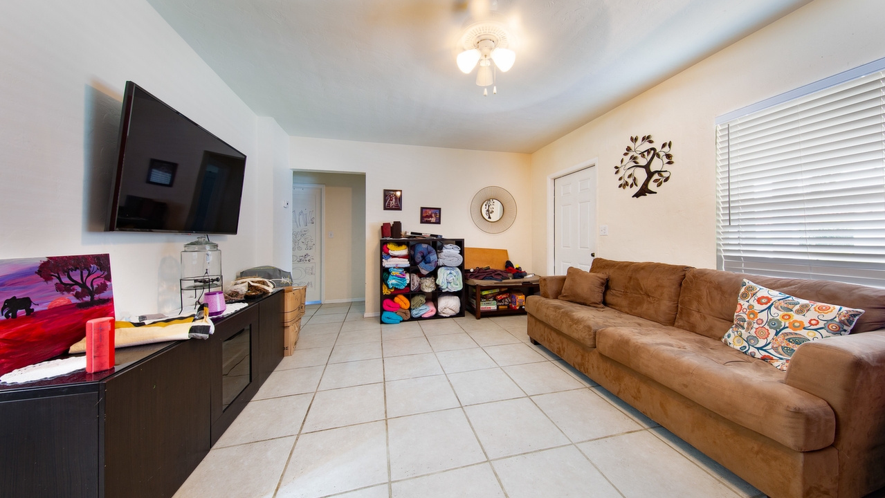 11315-NE-11th-PL-02