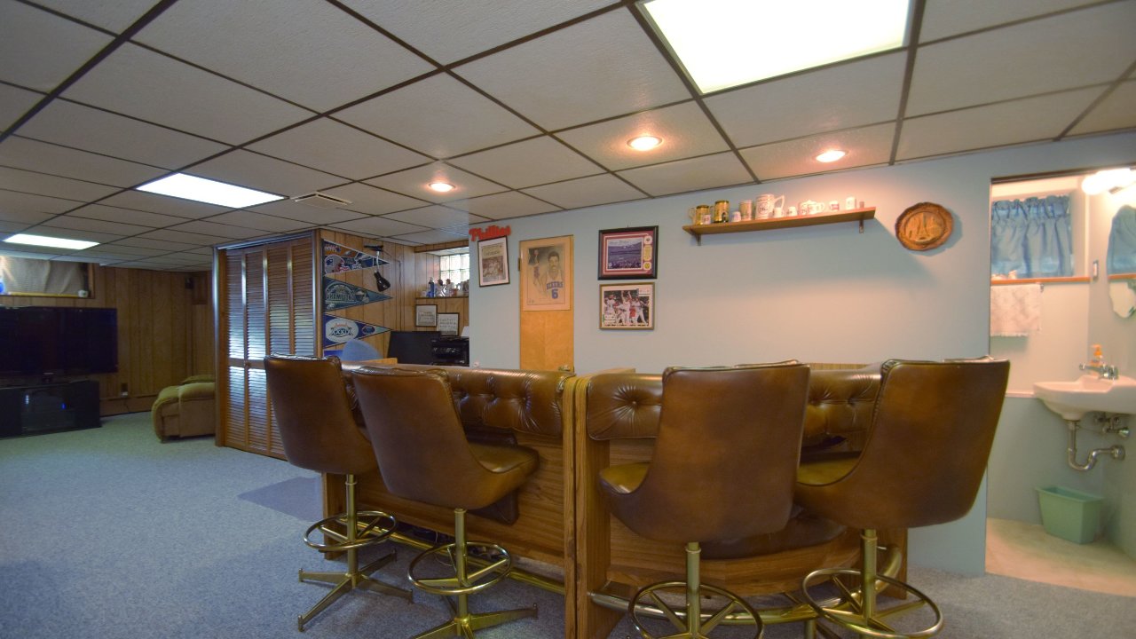 1805 Napfle Ave, Philadelphia, PA, 19111 Scene 4