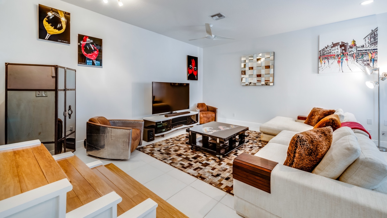 1108-SE-4th-Ave-04