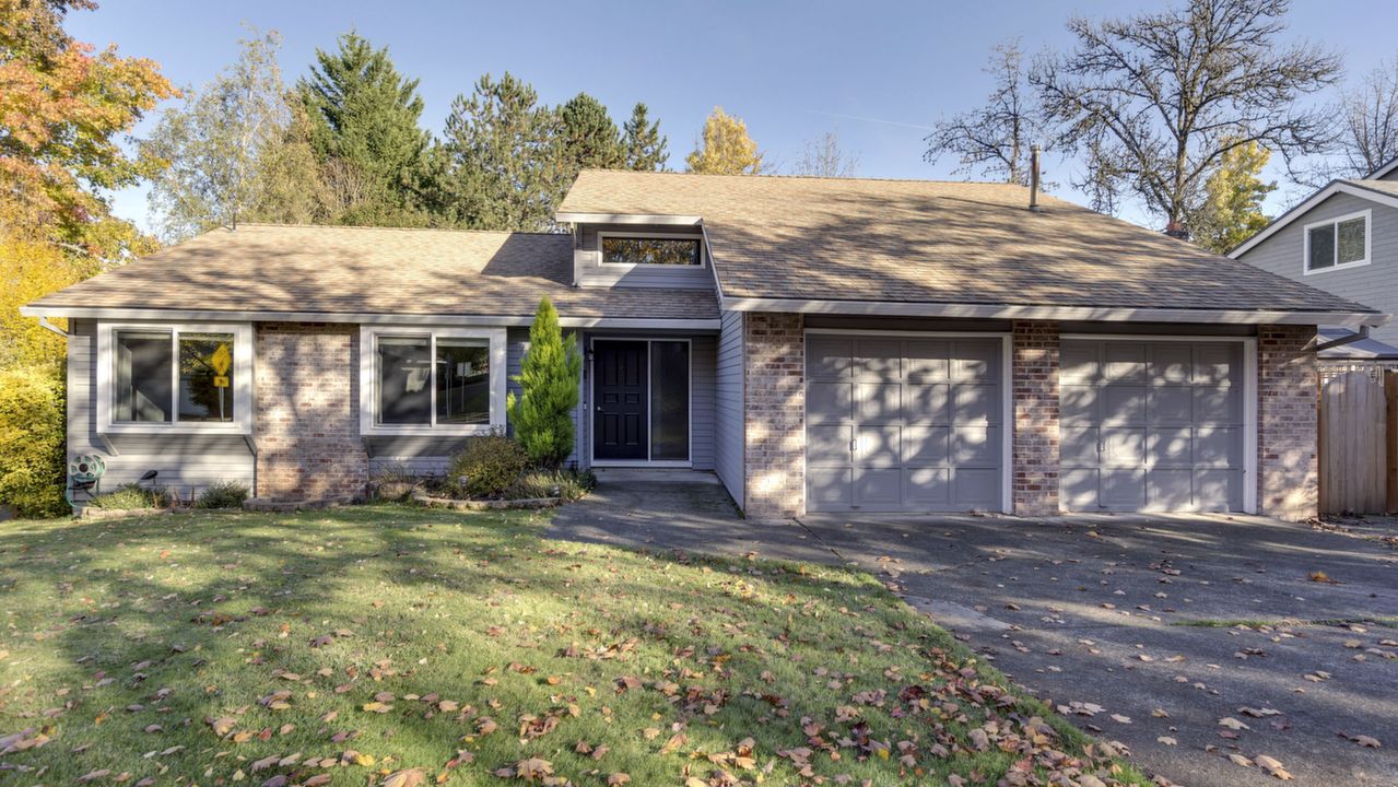 12800 SW Scout Dr, Beaverton, OR, 97008 Scene 4