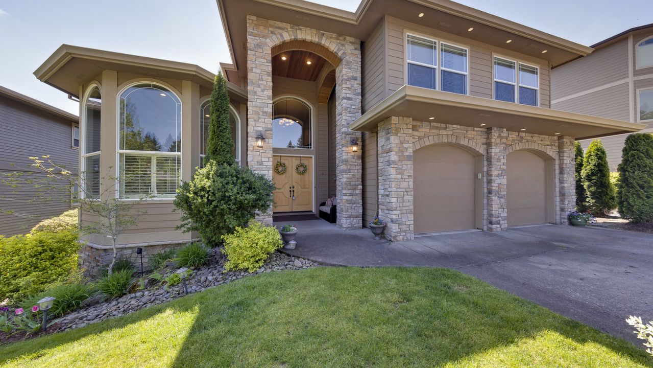 15634 SE Chelsea Morning Dr, Happy Valley, OR, 97086 Scene 1