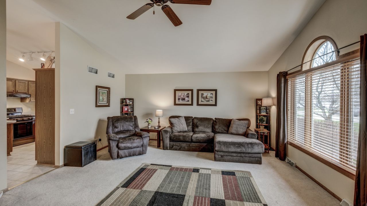 5832 N Meadows Dr, Caledonia, WI, 53402 Scene 3