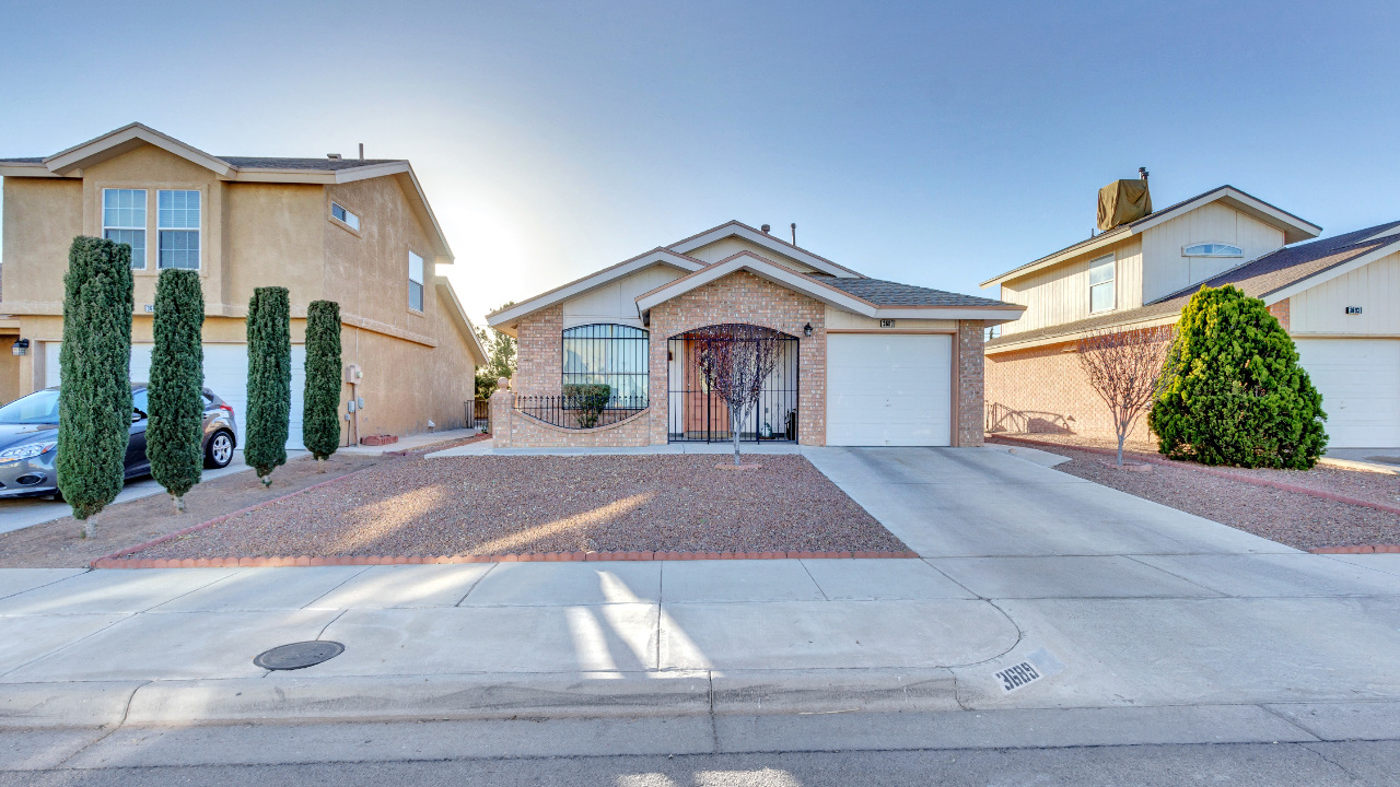 3689 La Cuesta Dr., El Paso, TX, 79936 Scene 1
