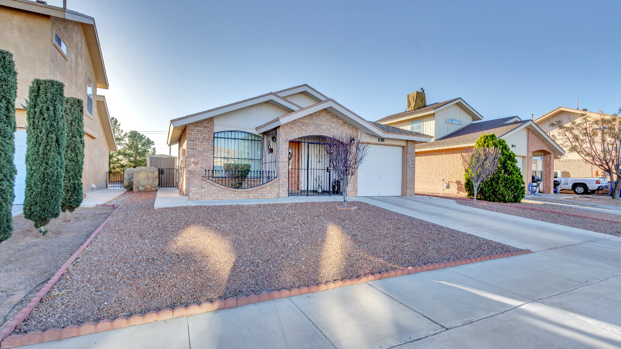 3689 La Cuesta Dr., El Paso, TX, 79936 Scene 2