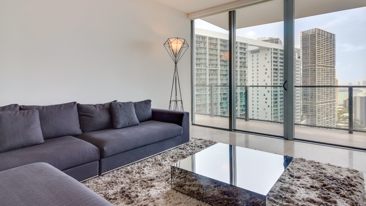 Reach-Condo-#2803-02