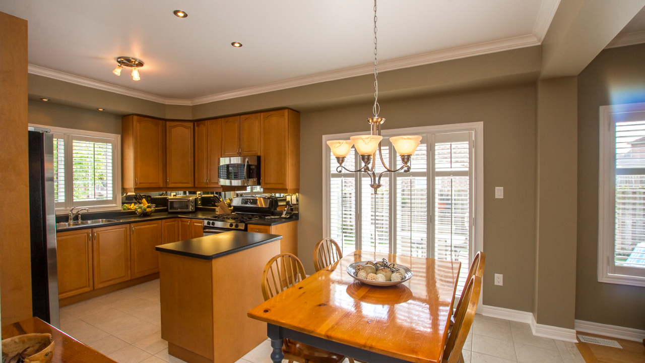 28 Browley Drive, Brampton, ON, L7A 2Z6 Scene 3