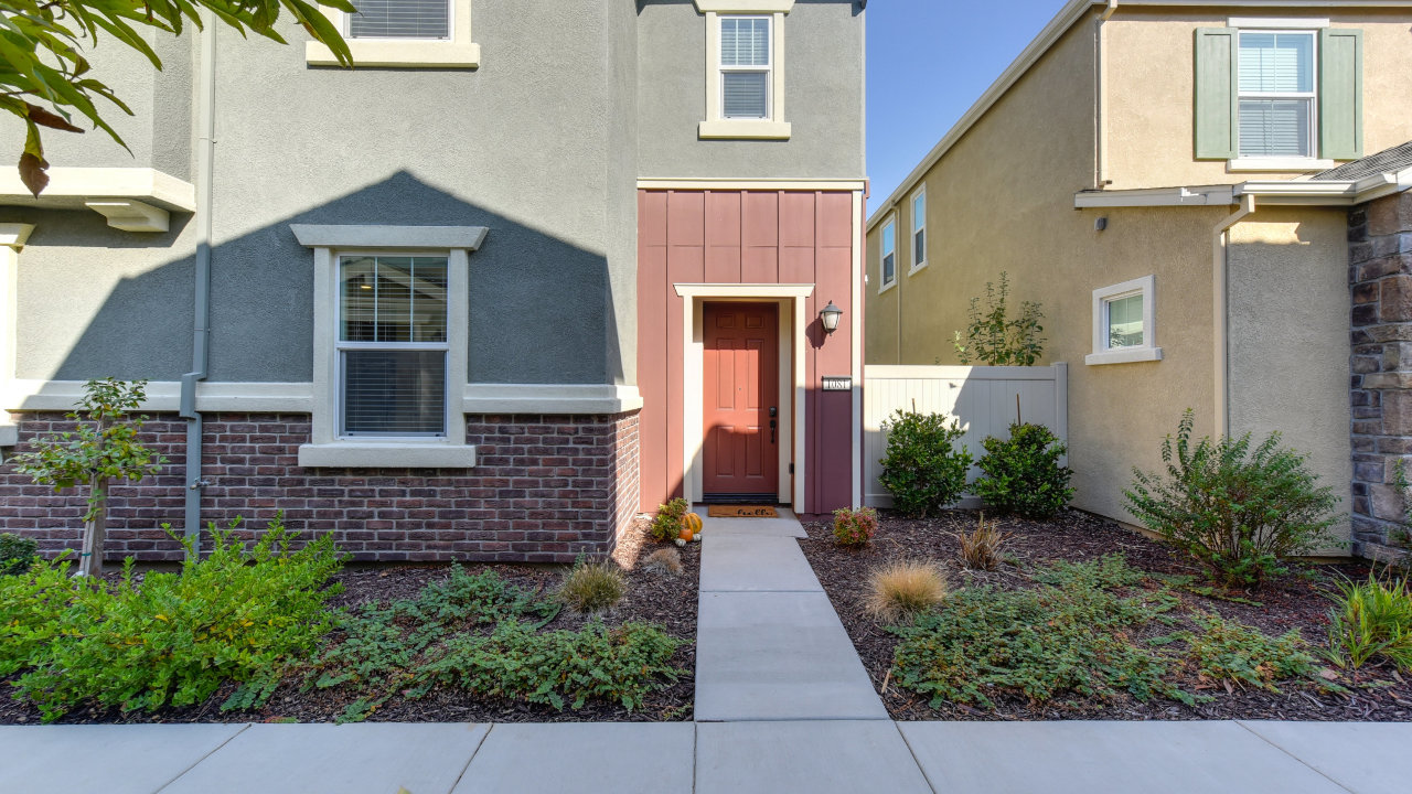 1081 Dennington Alley, Roseville, CA, 95747 Scene 1