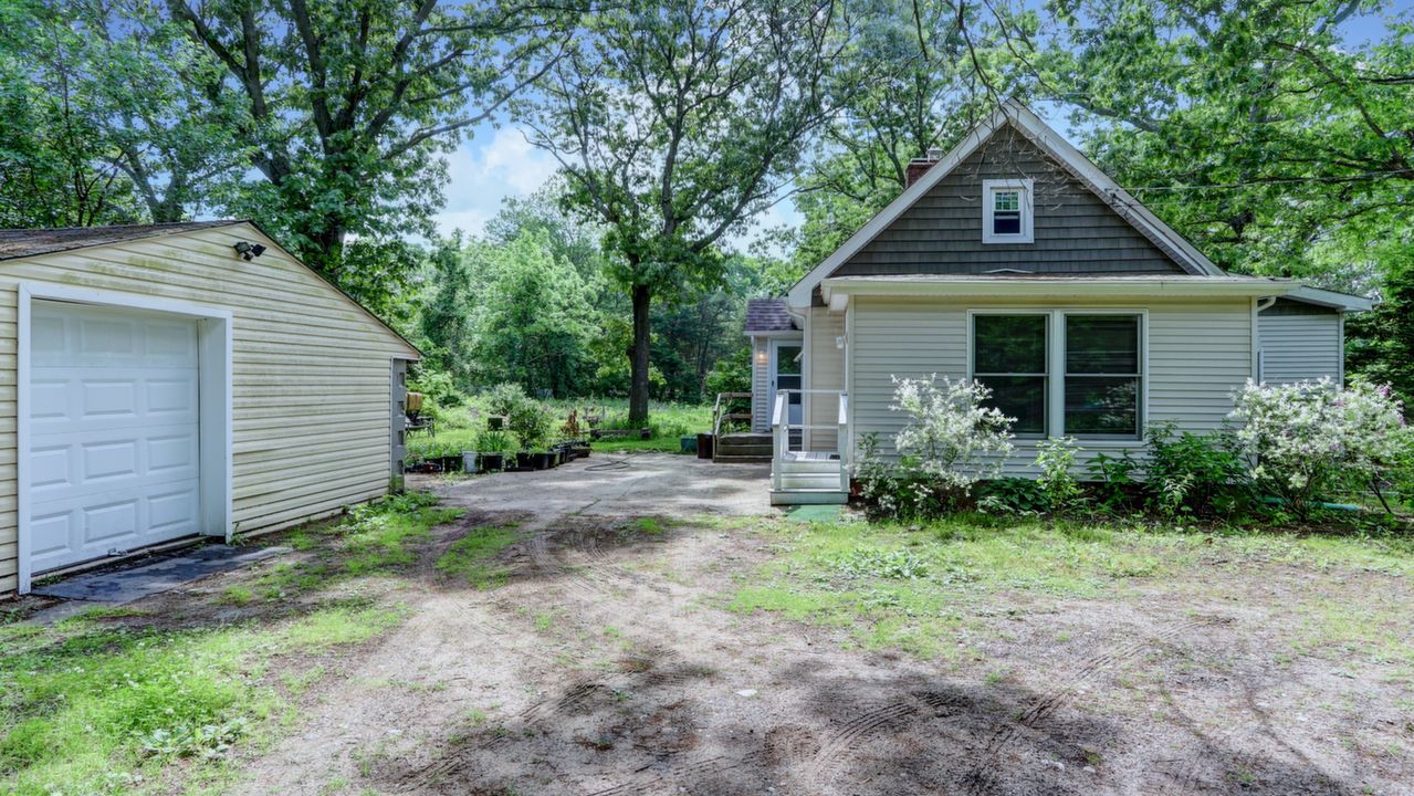 44 S Coleman Rd, Centereach, NY, 11720 Scene 1