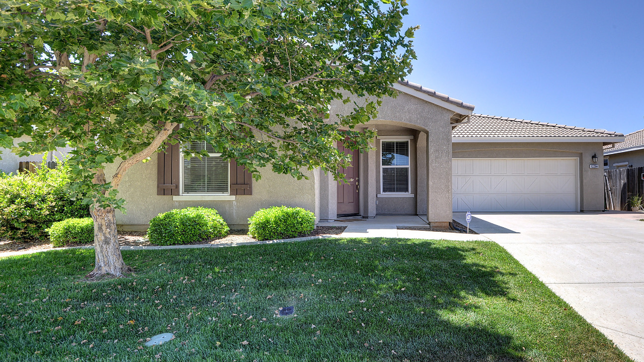 12256 Pawcatuck Way, Rancho Cordova, CA, 95742 Scene 1